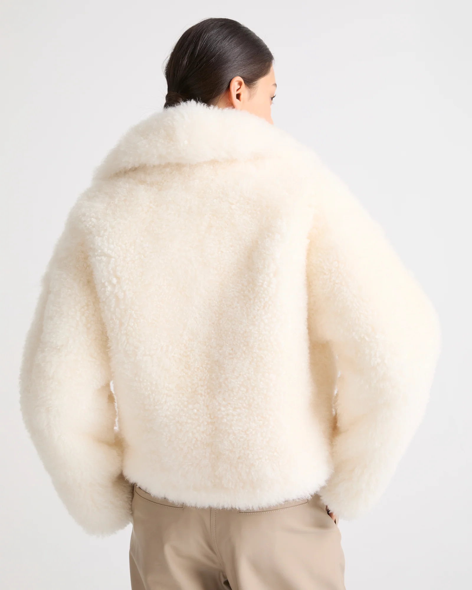 Short jacket in curly cashmere-feel lambswool D - Imagen 5